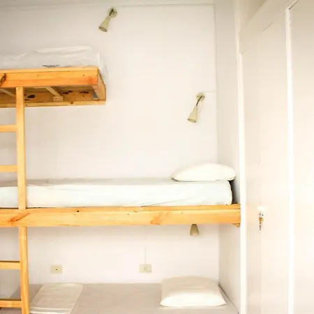 Surf House Gran Canaria 호스텔 *